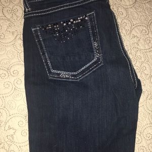 Buckle jeans